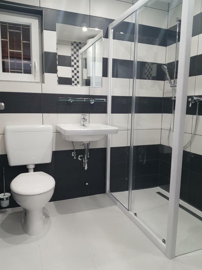 Picurka Apartman Siofok Bagian luar foto